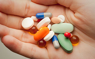 Arzneimitteltherapiesicherheit - Neben- und Wechselwirkungen vermeiden